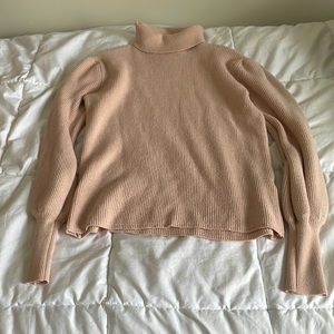 Women’s Light Pink Ontwelfth Turtleneck Sweater. Size Small.